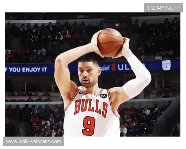 公牛武切维奇轮休，内线高度不足