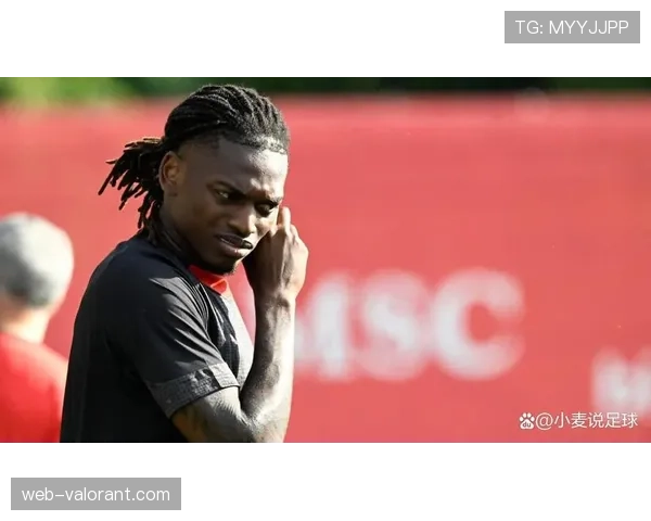 米兰公布对阵罗马大名单,莱奥伤愈回归进入名单 米兰公布对阵罗马大名单,莱奥伤愈回归进入名单